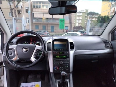 Chevrolet Captiva 2.0 VCDi LTZ (7)