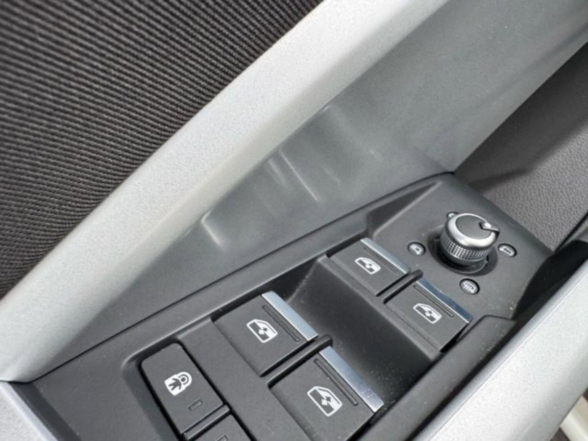 Audi Q3 Sportback 35 TDI quattro S tronic Business Plus (13)