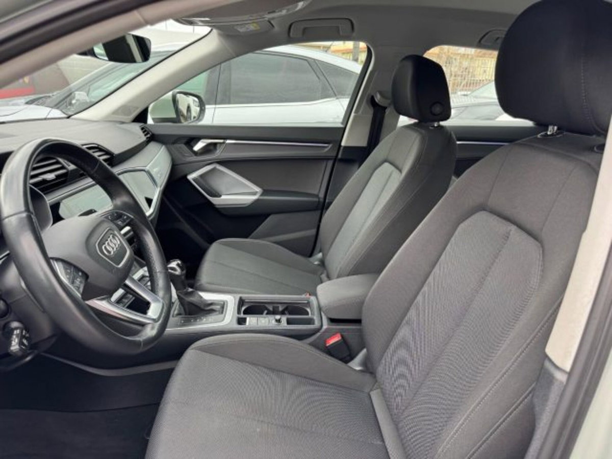 Audi Q3 Sportback 35 TDI quattro S tronic Business Plus (14)