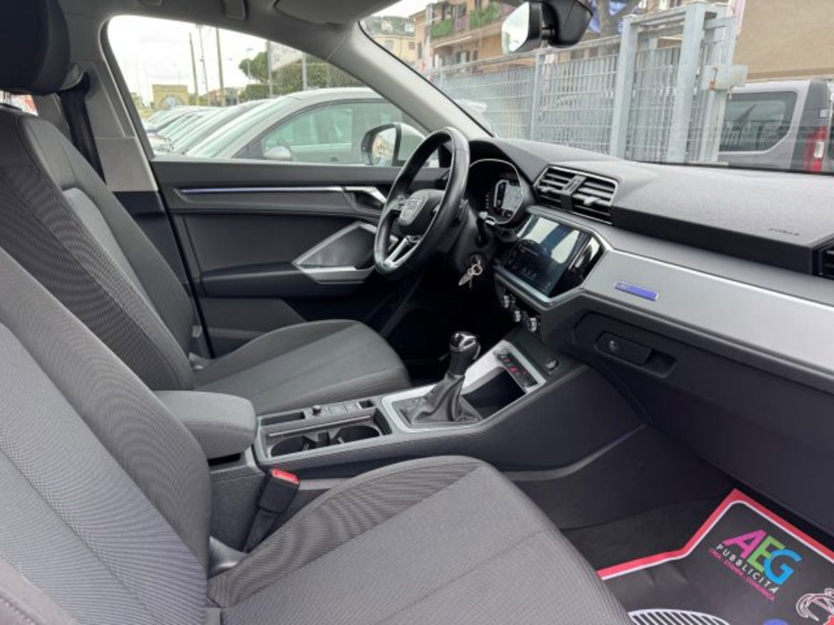 Audi Q3 Sportback 35 TDI quattro S tronic Business Plus (15)