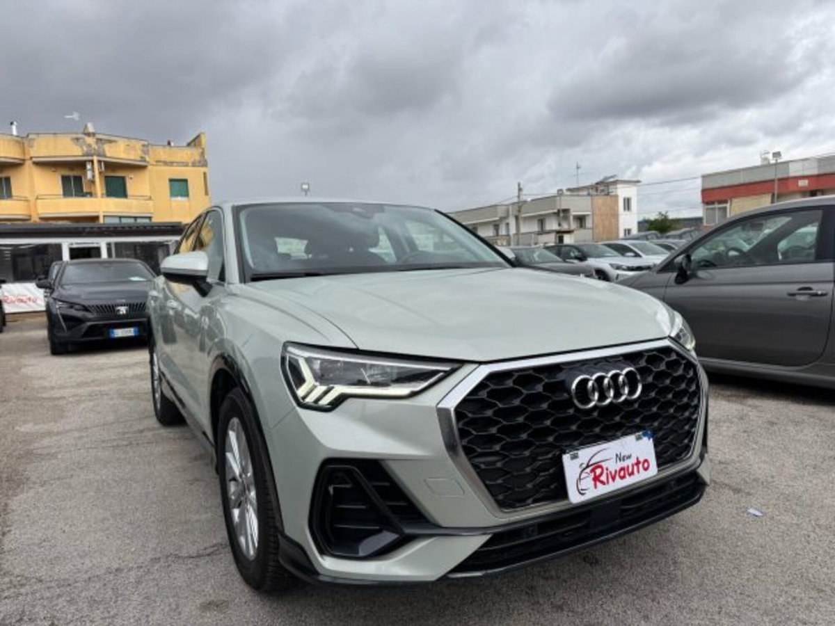 Audi Q3 Sportback 35 TDI quattro S tronic Business Plus (2)