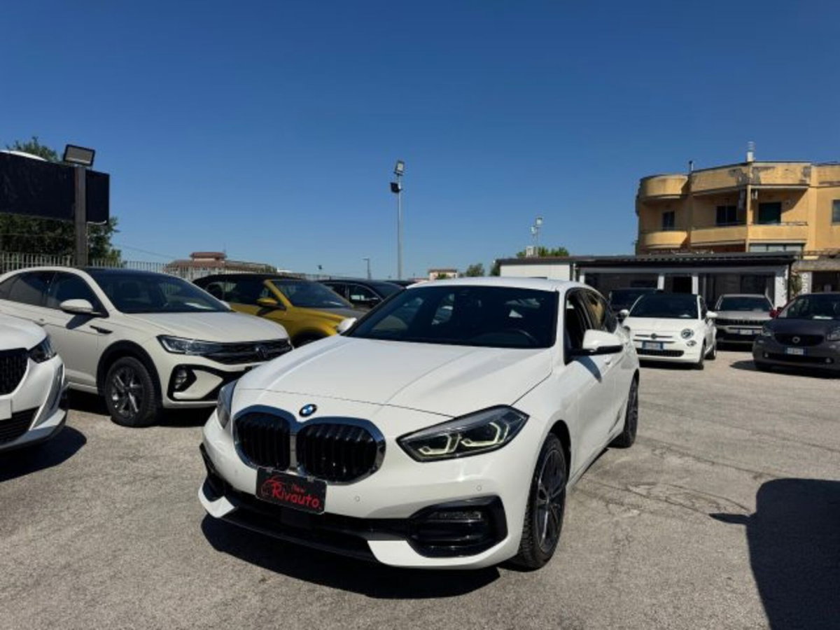 BMW Serie 1 116d 2.0 116CV cat 5 porte Attiva DPF (3)
