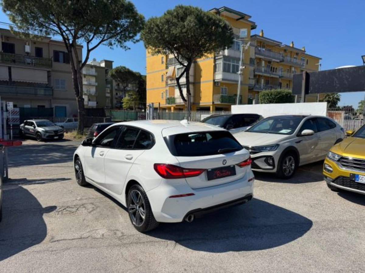 BMW Serie 1 116d 2.0 116CV cat 5 porte Attiva DPF (5)