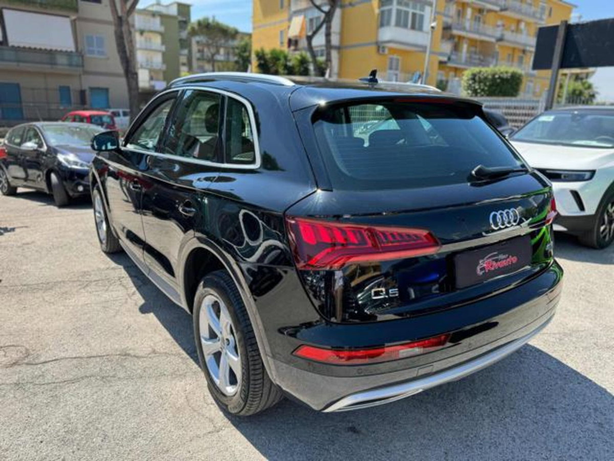 Audi Q5 2.0 TDI 190 CV quattro S tronic Business Sport (7)