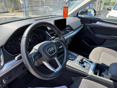 Audi Q5 2.0 TDI 190 CV quattro S tronic Business Sport (9)