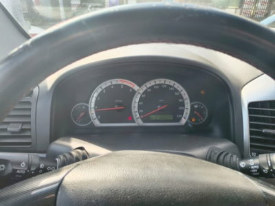 Chevrolet Captiva 2.0 VCDi LTX (15)
