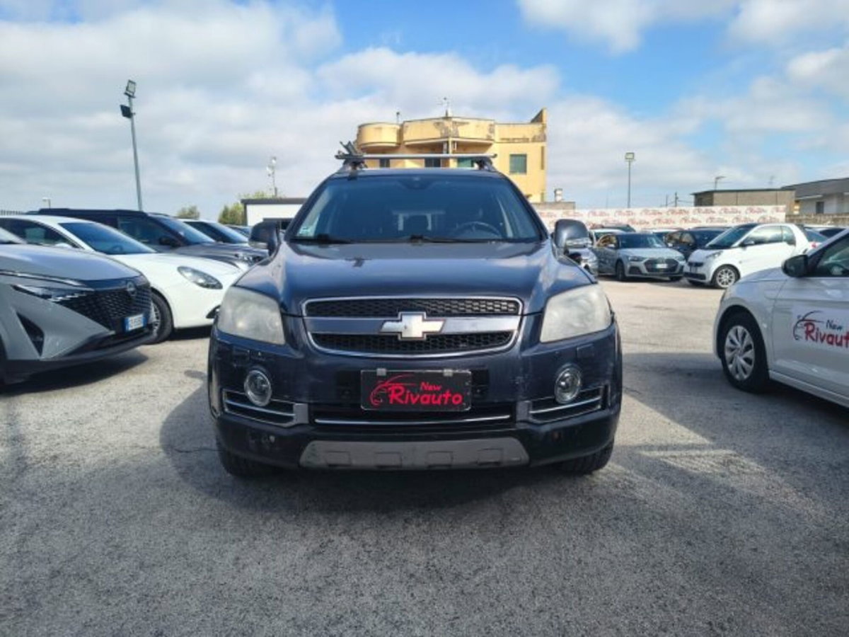 Chevrolet Captiva 2.0 VCDi LTX (2)