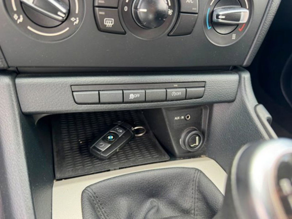 BMW X1 sDrive18d (12)