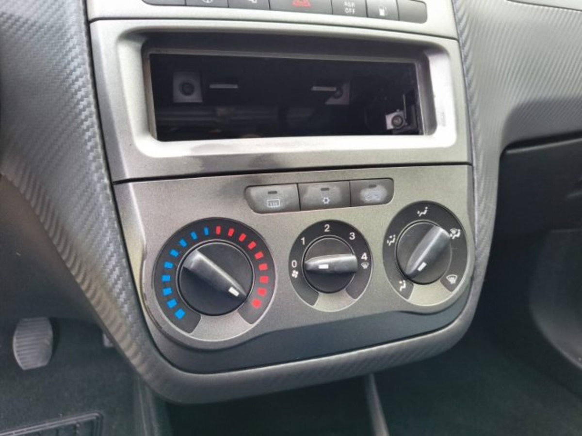 Fiat Grande Punto 1.4 5 porte Dynamic Natural Power (11)