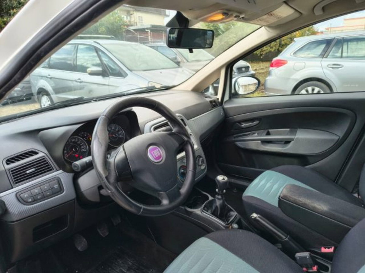 Fiat Grande Punto 1.4 5 porte Dynamic Natural Power (12)