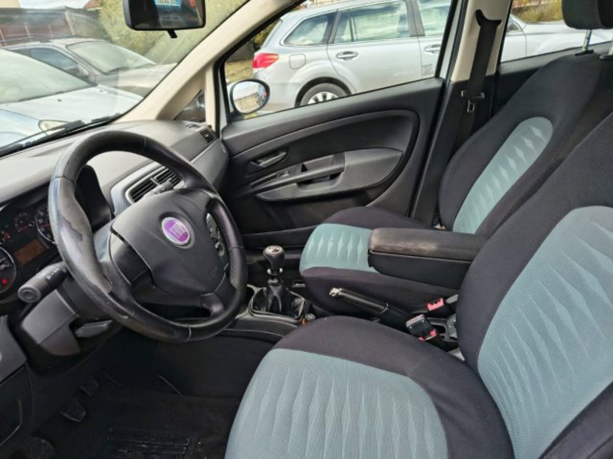Fiat Grande Punto 1.4 5 porte Dynamic Natural Power (14)