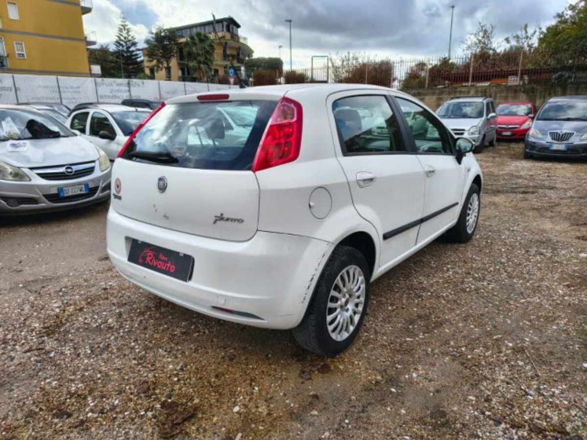 Fiat Grande Punto 1.4 5 porte Dynamic Natural Power (6)