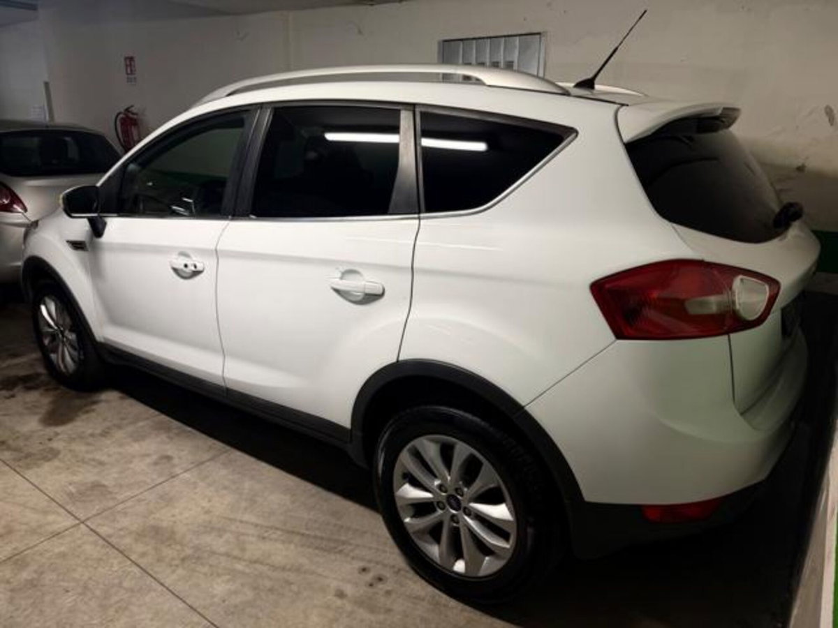 Ford Kuga 2.0 TDCi 163 CV 4WD Powersh.Titanium DPF (3)