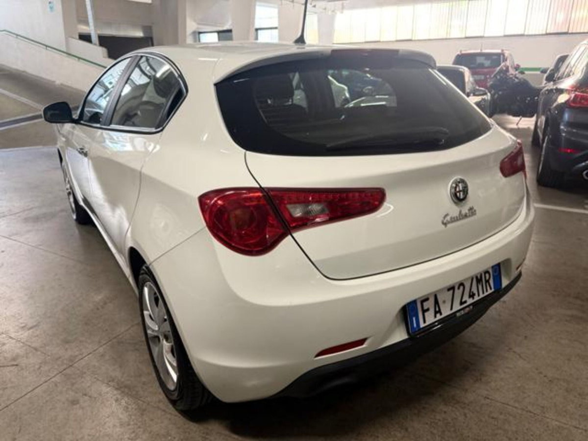 Alfa Romeo Giulietta 1.4 tb Progression 105cv (9)