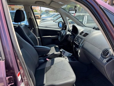 Fiat Sedici 2.0 MJT 16V DPF 4x4 Emotion (13)