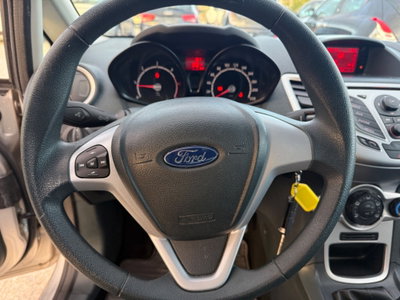 Ford Fiesta 1.6 TDCi 95 CV 5p. Titanium (12)