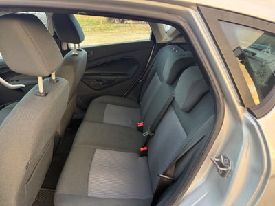 Ford Fiesta 1.6 TDCi 95 CV 5p. Titanium (19)