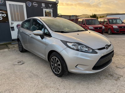 Ford Fiesta 1.6 TDCi 95 CV 5p. Titanium (3)