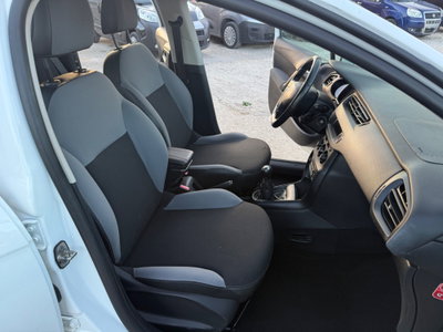 Citroen C3 1.4 HDi 70 Seduction (19)