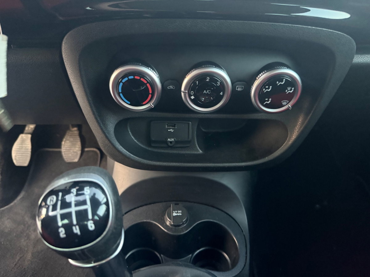 Fiat 500L Living 1.6 Multijet 105 CV Lounge (14)
