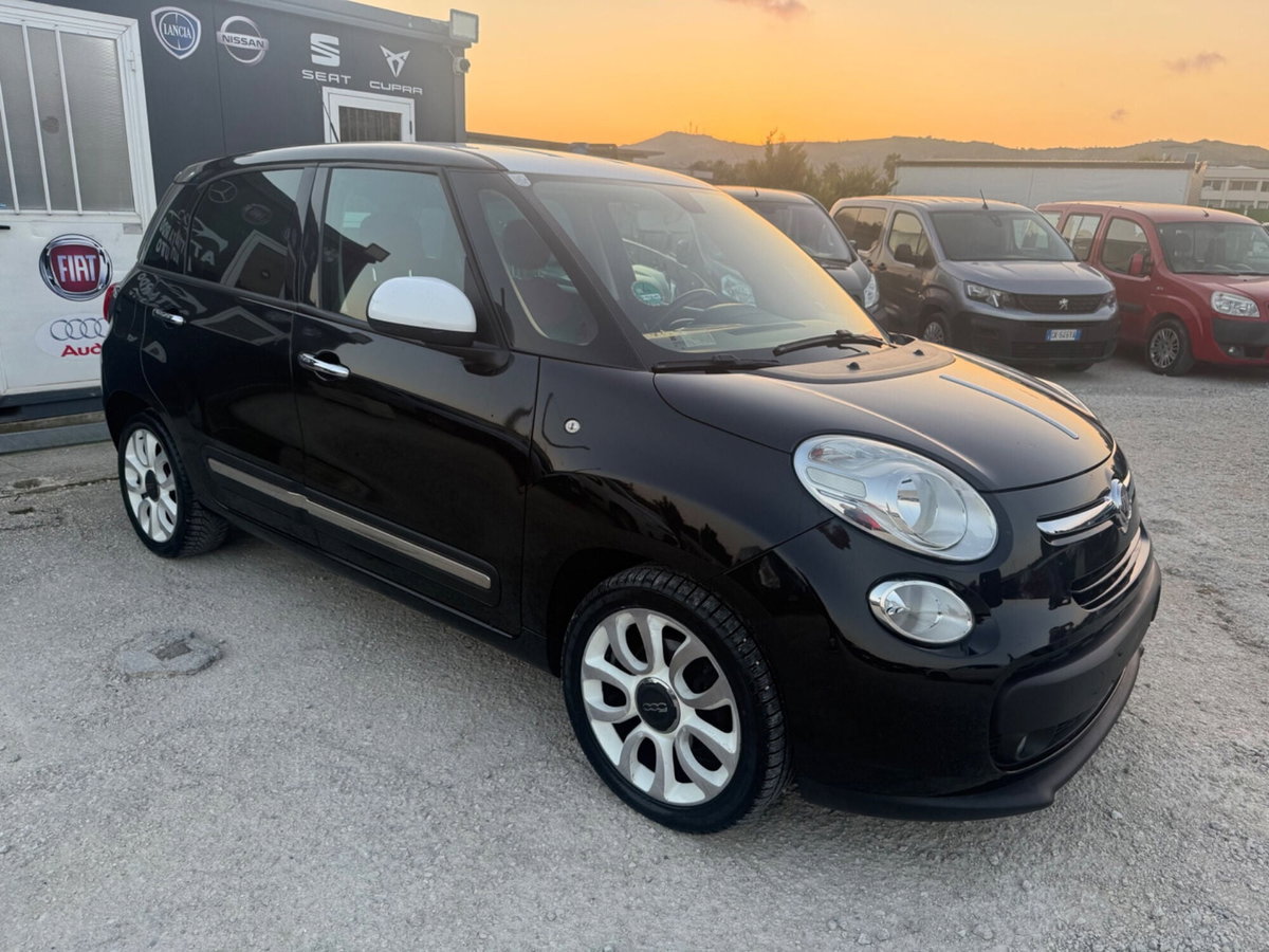 Fiat 500L Living 1.6 Multijet 105 CV Lounge (3)