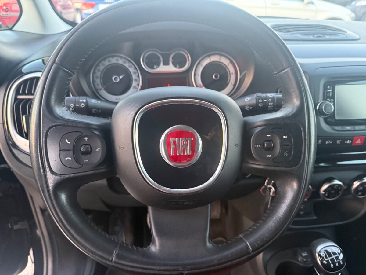 Fiat 500L Living 1.6 Multijet 105 CV Lounge (9)