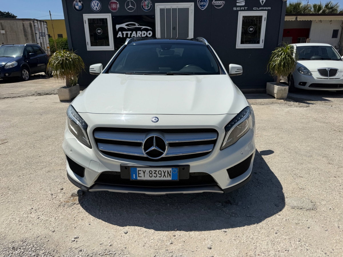 Mercedes-Benz GLA SUV 220 CDI Automatic 4Matic Premium (2)