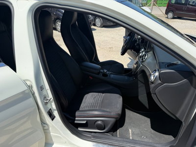 Mercedes-Benz GLA SUV 220 CDI Automatic 4Matic Premium (20)