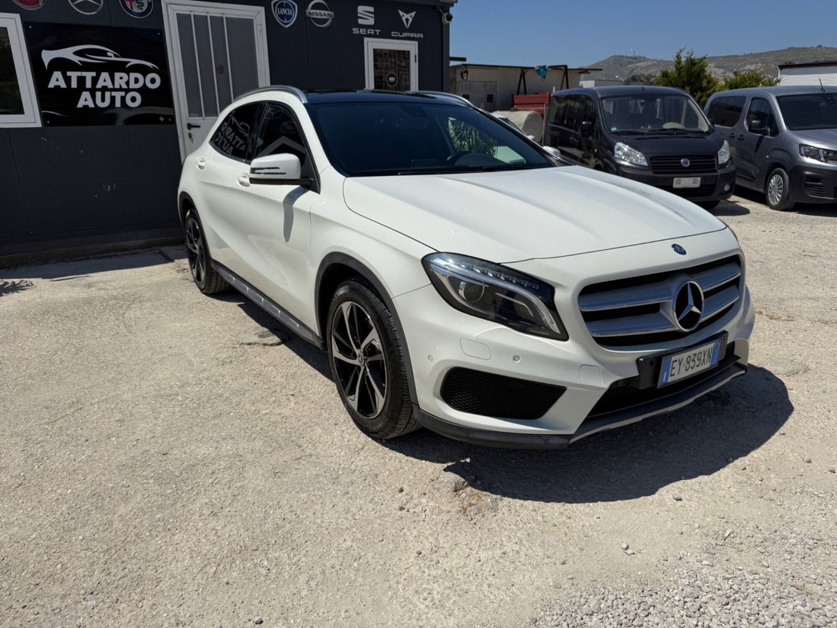 Mercedes-Benz GLA SUV 220 CDI Automatic 4Matic Premium (3)