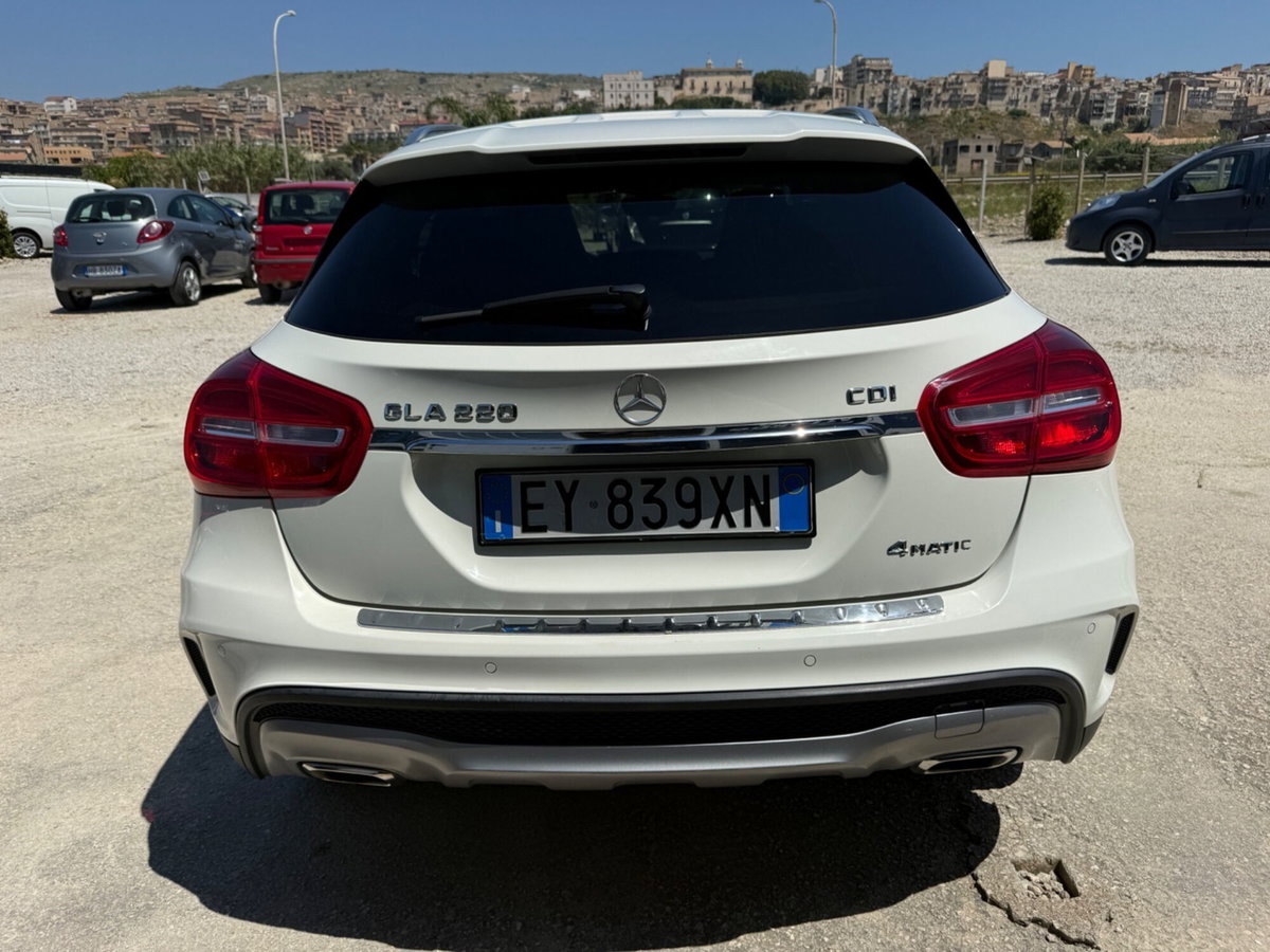 Mercedes-Benz GLA SUV 220 CDI Automatic 4Matic Premium (6)