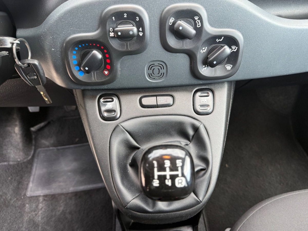 Fiat Panda 1.3 MJT 80 CV S&S Lounge (15)