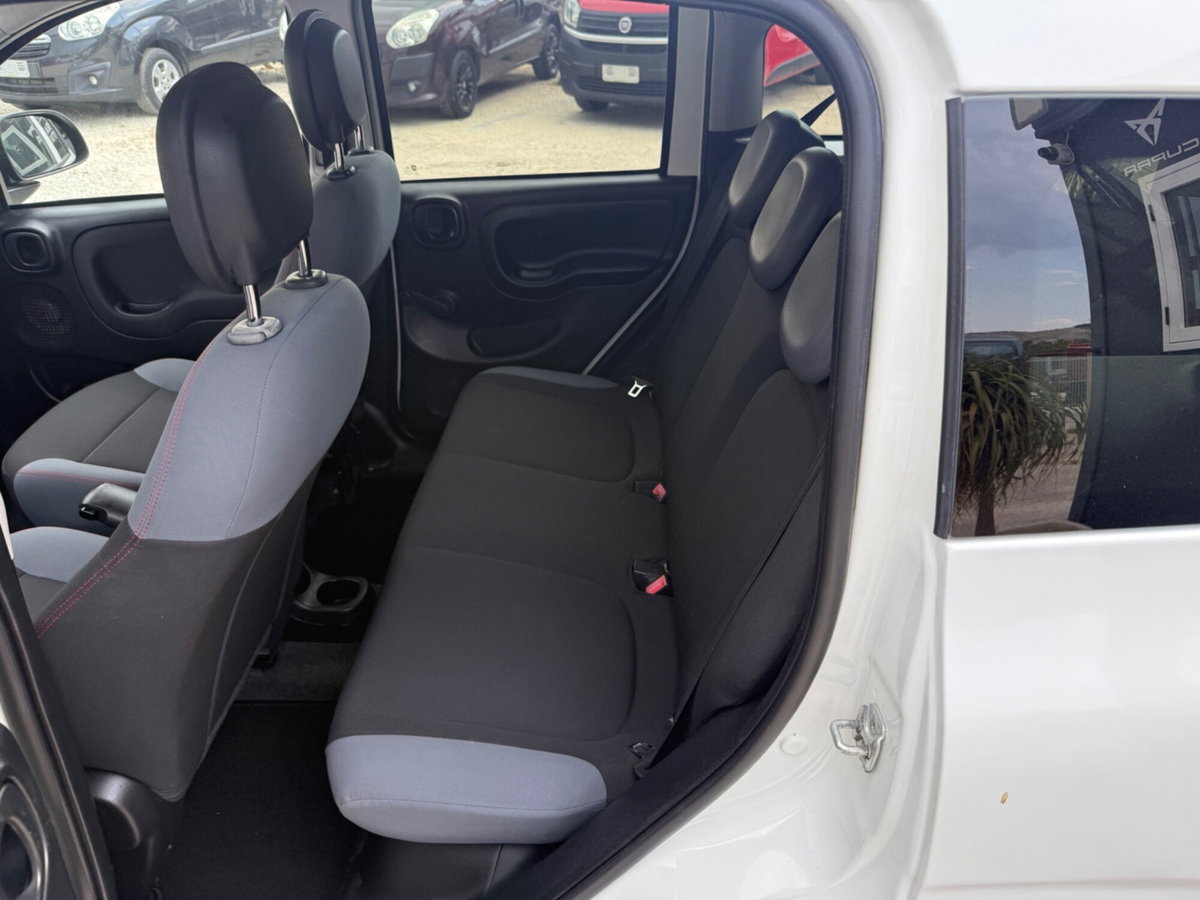 Fiat Panda 1.3 MJT 80 CV S&S Lounge (19)