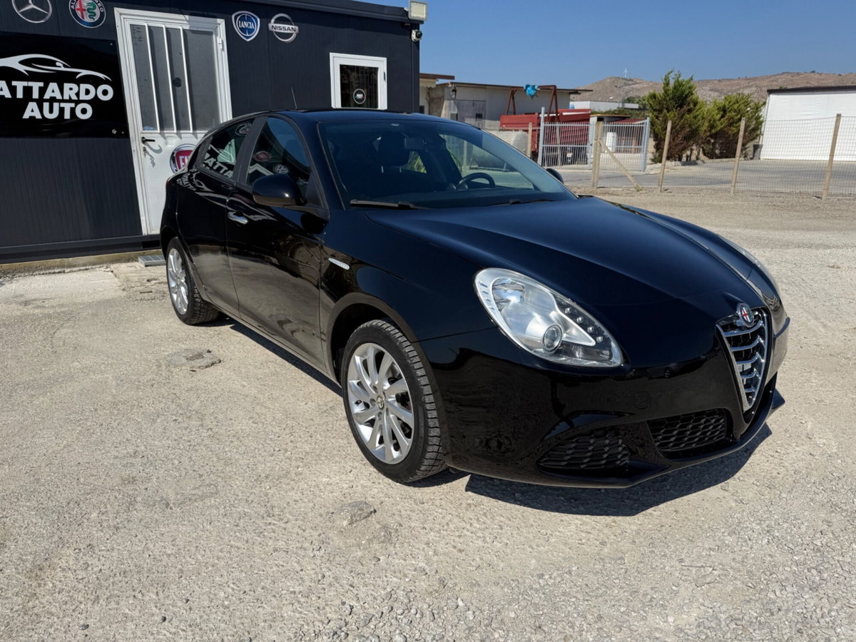 Alfa Romeo Giulietta 1.6 JTDm-2 Distinctive (3)