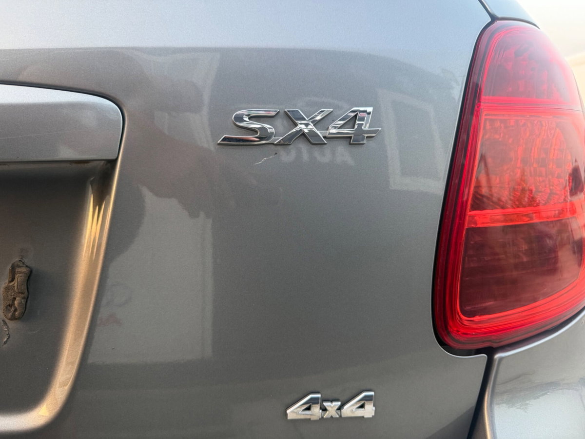Suzuki SX4 16V 4WD Outdoor Line (10)
