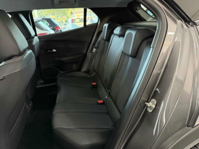 Peugeot 2008 BlueHDi 130 S&S EAT8 Allure Pack (10)