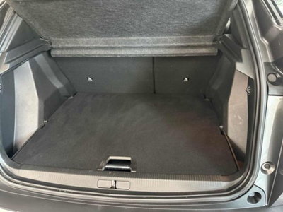 Peugeot 2008 BlueHDi 130 S&S EAT8 Allure Pack (5)