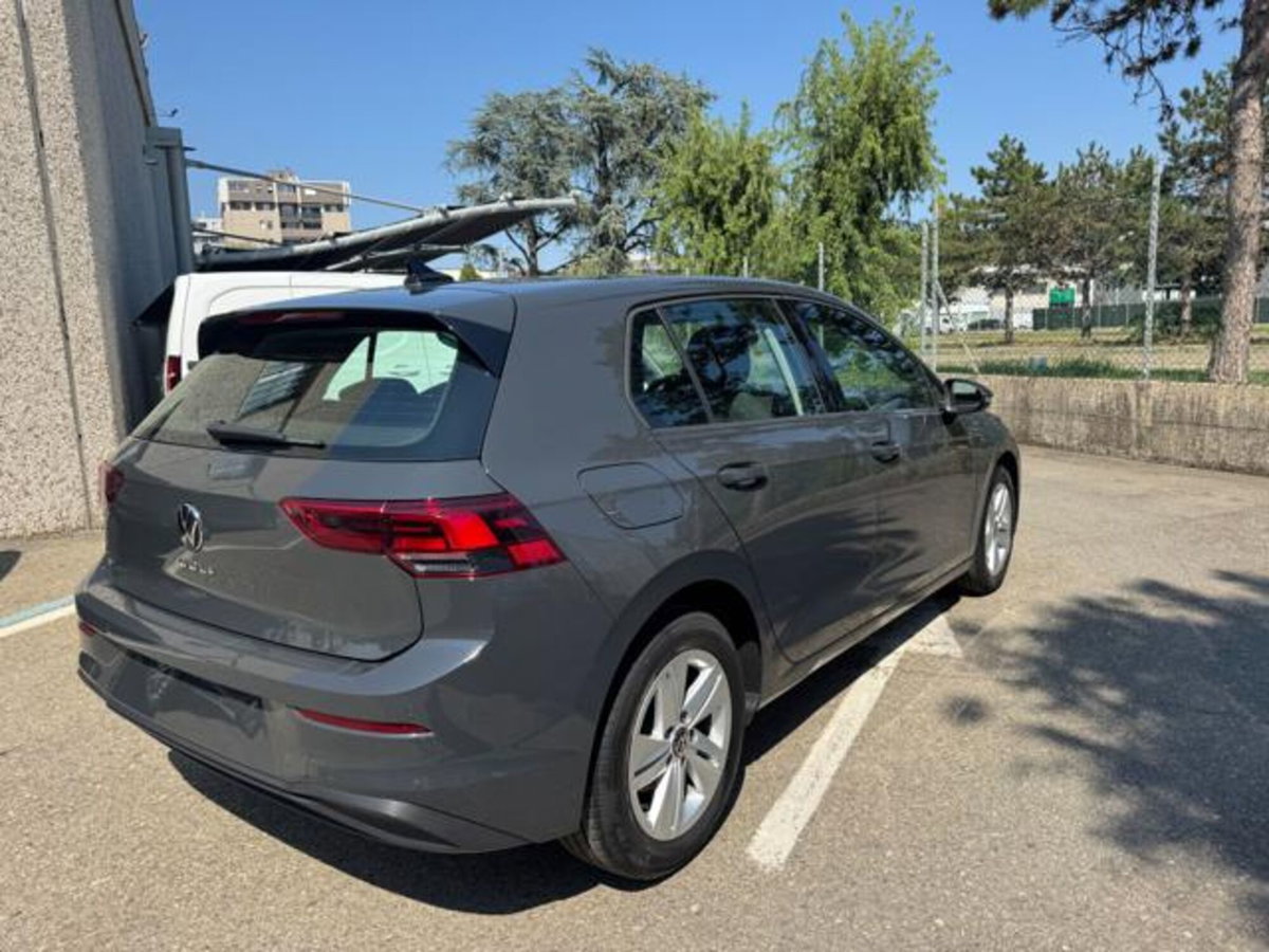 Volkswagen Golf 2.0 tdi Life 115cv (3)
