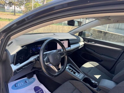 Volkswagen Golf 2.0 tdi Life 115cv (6)