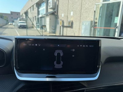 Peugeot 2008 PureTech 130 S&S EAT8 Allure Pack (11)