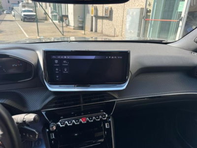 Peugeot 2008 PureTech 130 S&S EAT8 Allure Pack (13)