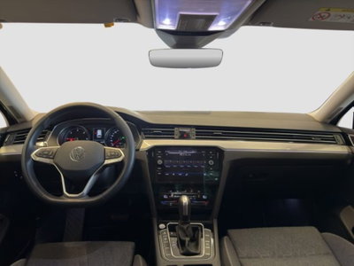 Volkswagen Passat Variant 2.0 TDI SCR EVO DSG Business (11)