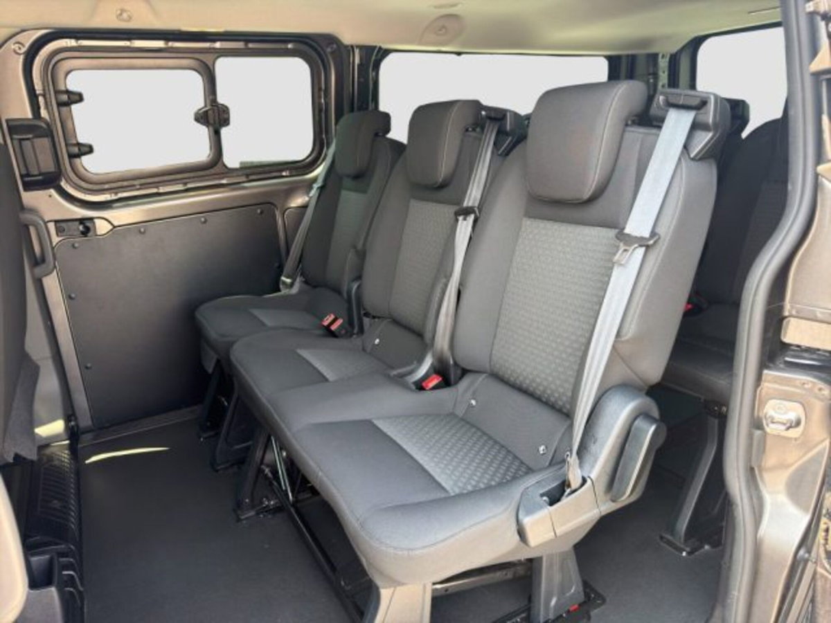 Ford Transit Custom Furgone 320 2.0 TDCi 130 PL Combi Trend (11)