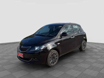 Lancia Ypsilon 1.0 FireFly 5 porte S&S Hybrid Silver Plus usata