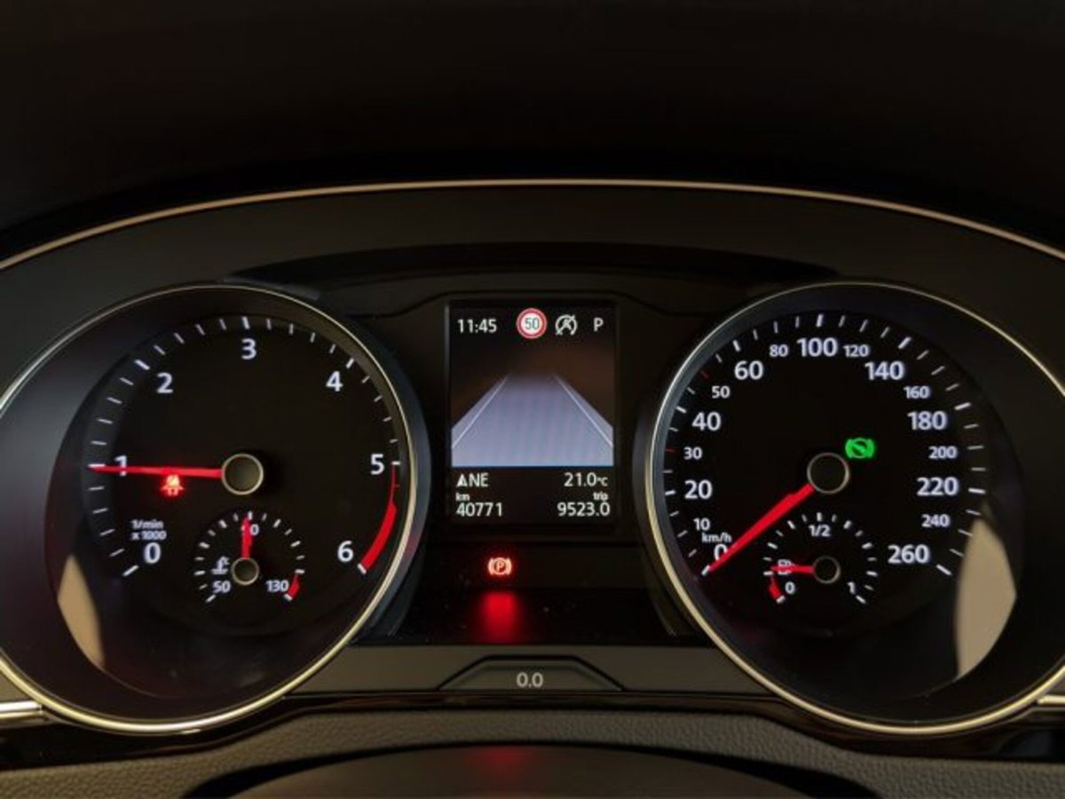 Volkswagen Passat Variant 2.0 TDI SCR EVO DSG Business (14)