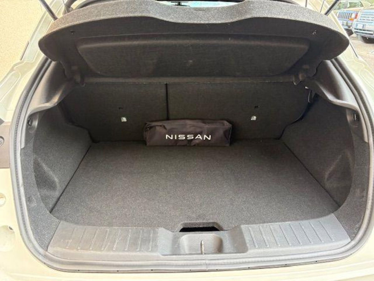 Nissan Juke 1.0 dig-t N-Connecta 114cv (12)