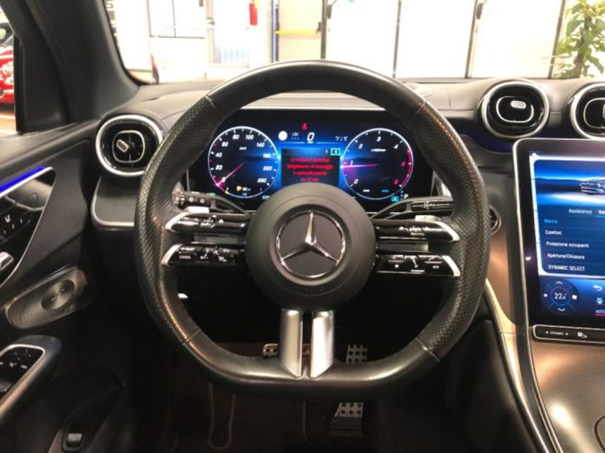 Mercedes-Benz GLC 220 d 4Matic Mild Hybrid AMG Premium Plus (14)