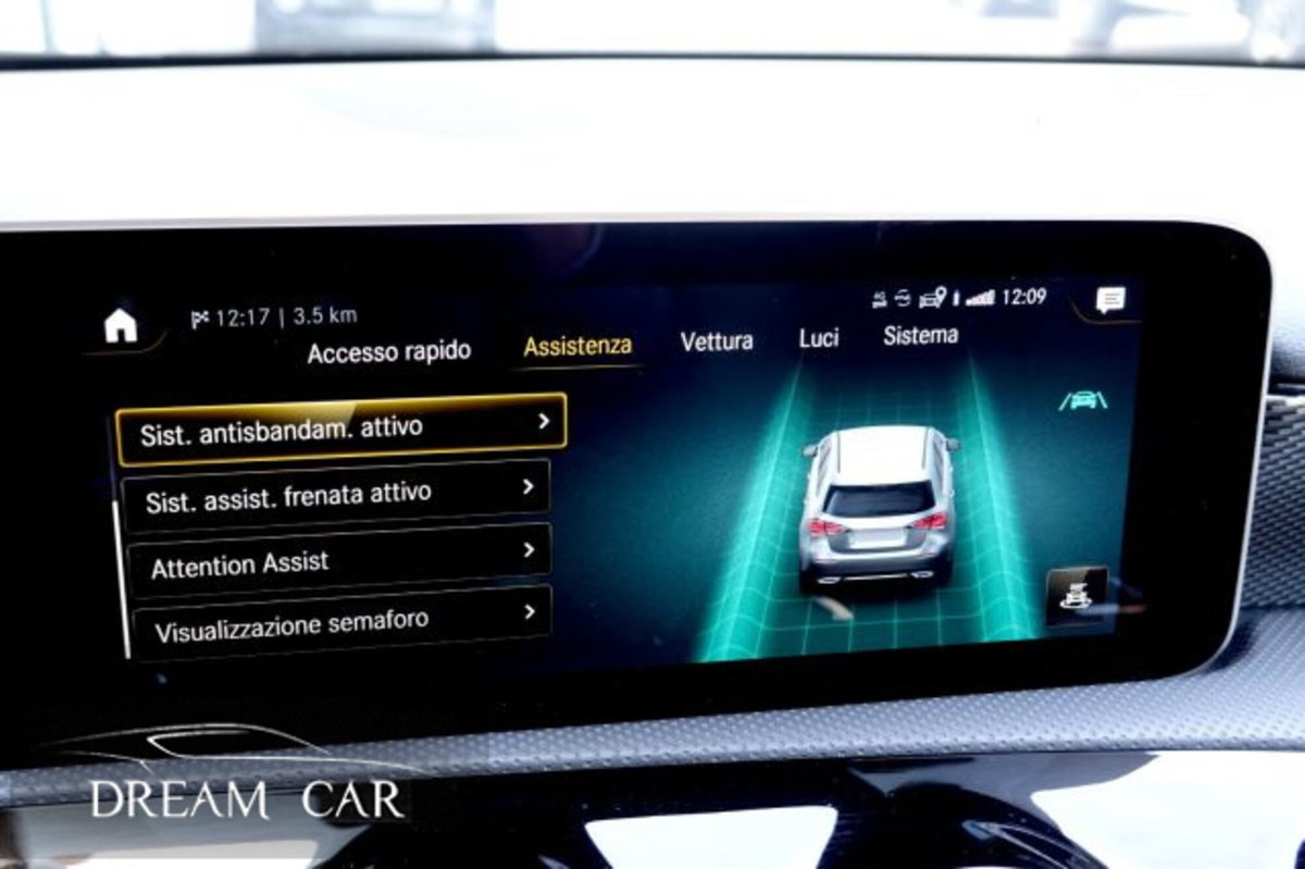 Mercedes-Benz Classe A Sedan 180 d Automatic 4p. Sport (14)
