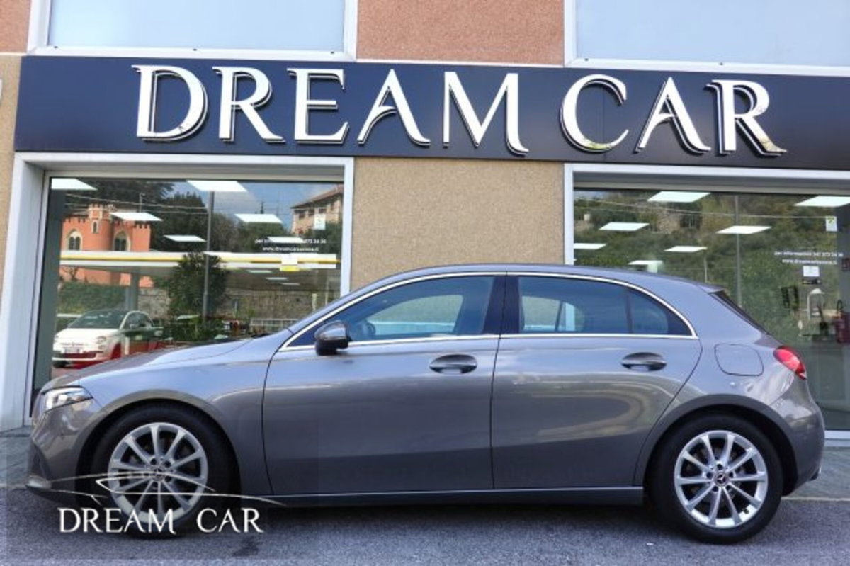 Mercedes-Benz Classe A Sedan 180 d Automatic 4p. Sport (2)