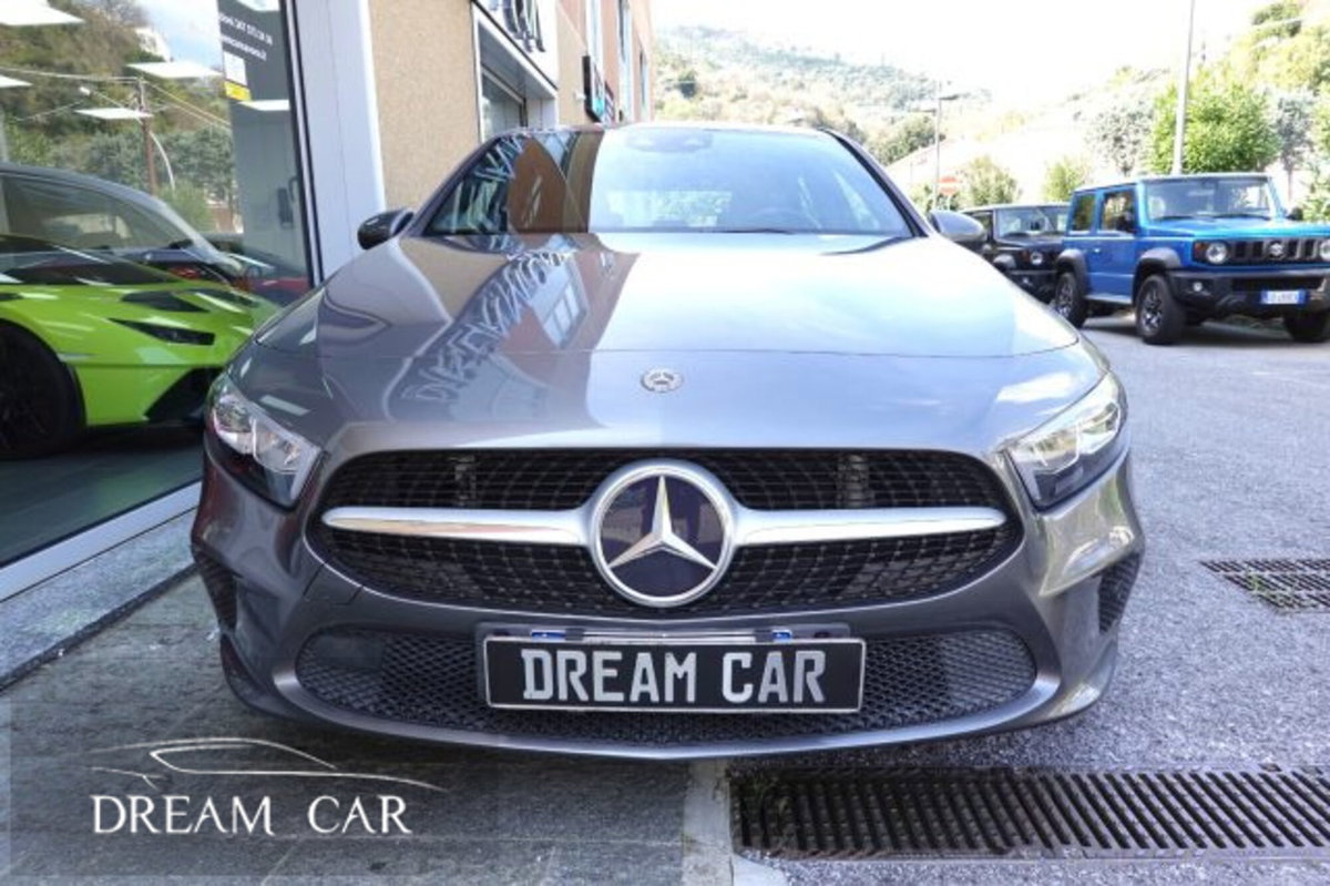 Mercedes-Benz Classe A Sedan 180 d Automatic 4p. Sport (8)