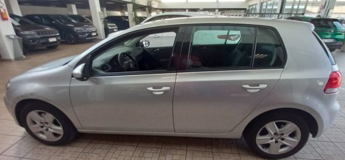 Volkswagen Golf 1.6 TDI DPF 5p. BlueMotion (4)
